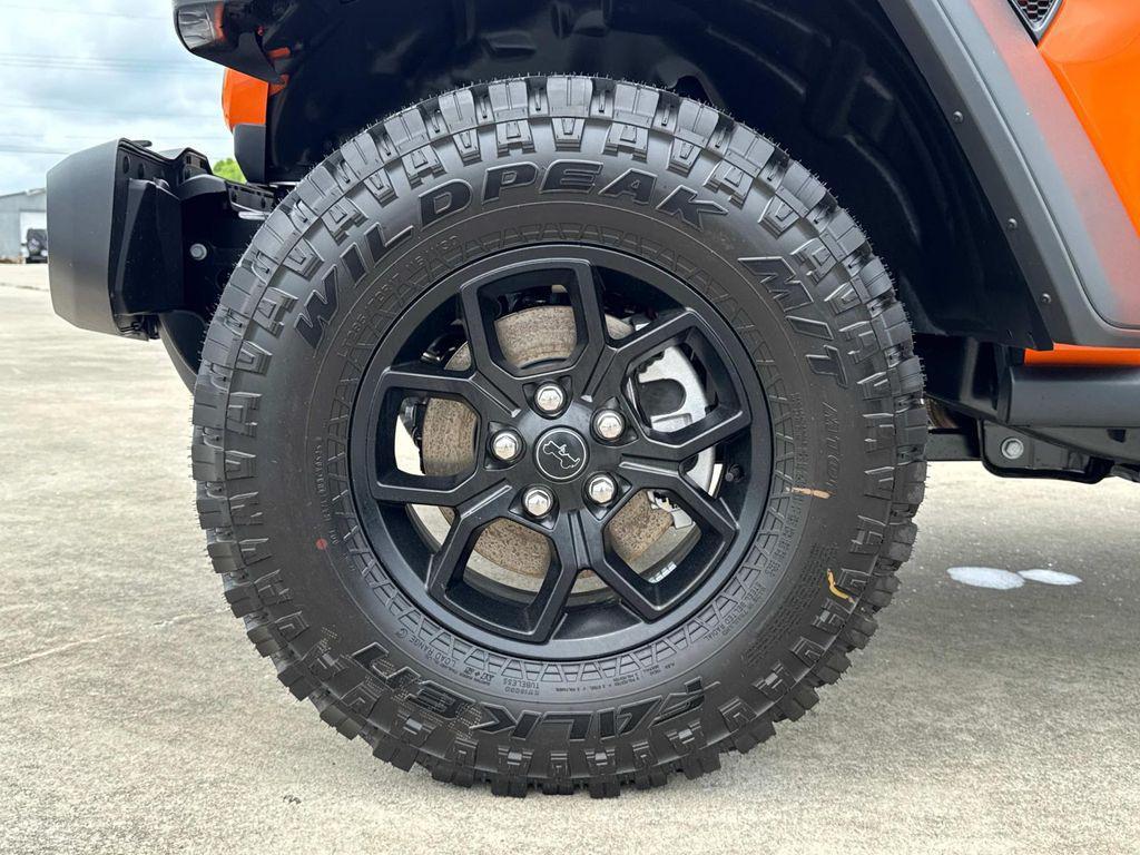 new 2025 Jeep Wrangler car, priced at $57,575