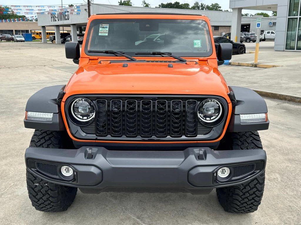 new 2025 Jeep Wrangler car, priced at $47,575