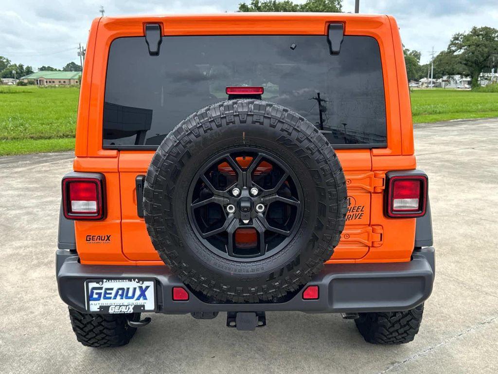 new 2025 Jeep Wrangler car, priced at $47,575