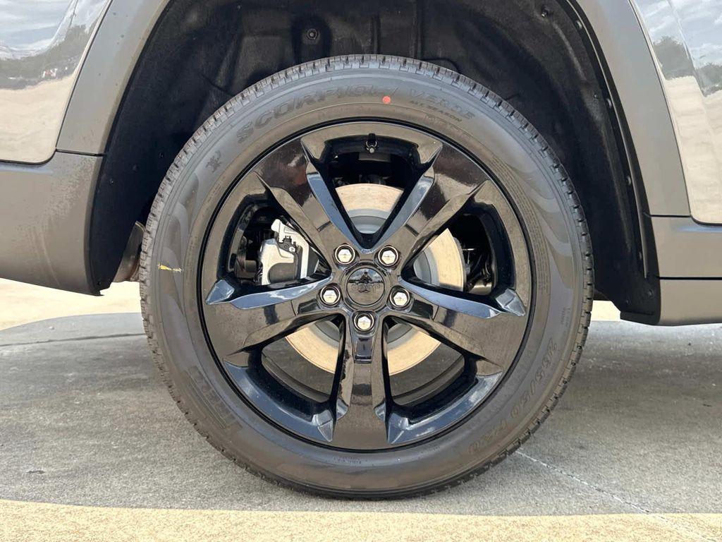 new 2025 Jeep Grand Cherokee L car, priced at $47,835