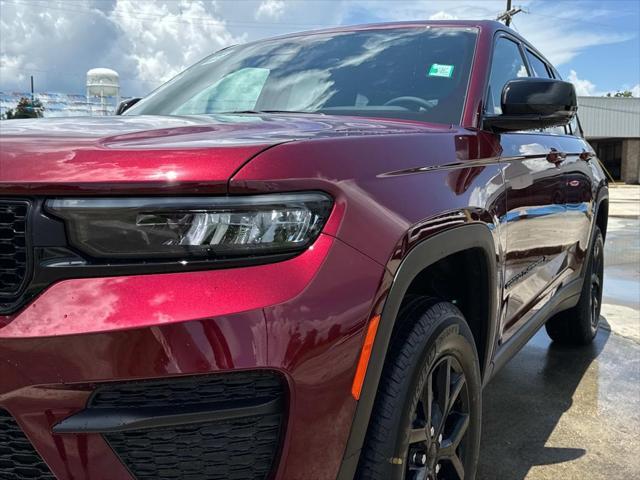 new 2025 Jeep Grand Cherokee car, priced at $44,730