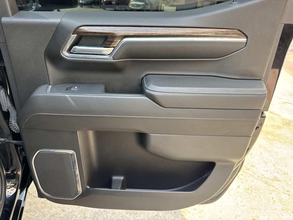 used 2024 GMC Sierra 1500 car, priced at $42,997