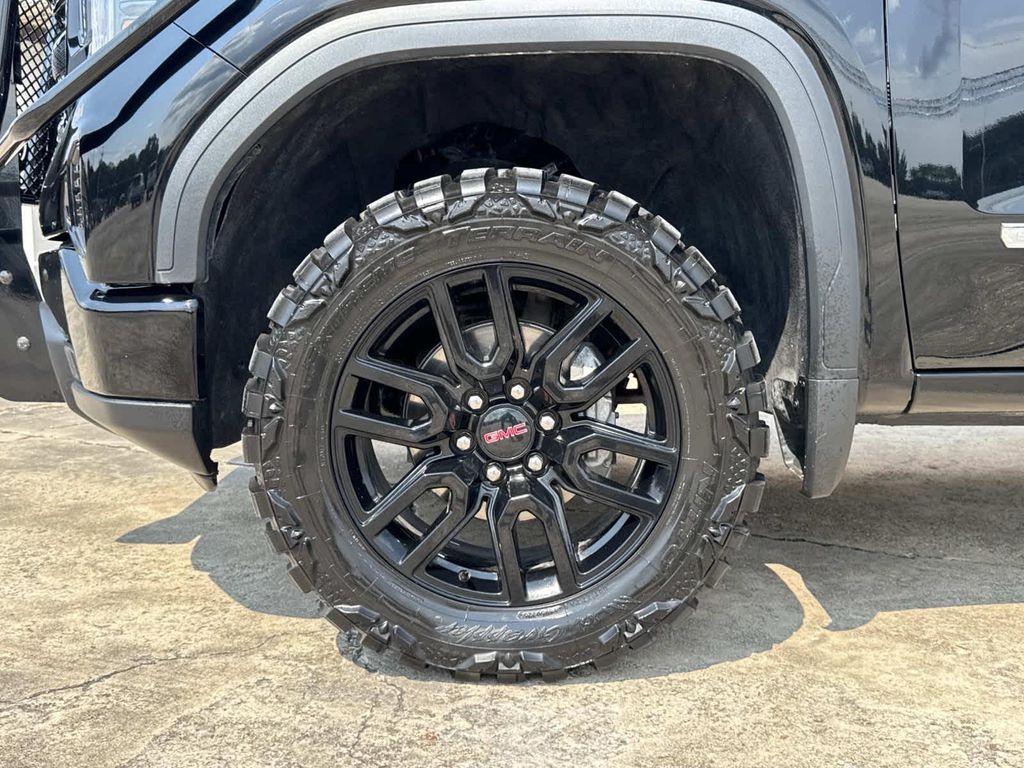 used 2024 GMC Sierra 1500 car, priced at $42,997