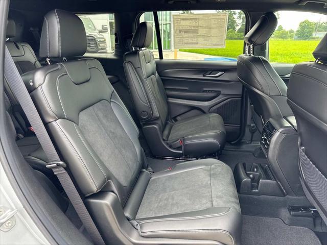 new 2025 Jeep Grand Cherokee L car, priced at $43,875