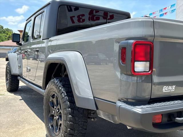 used 2021 Jeep Gladiator car, priced at $32,227