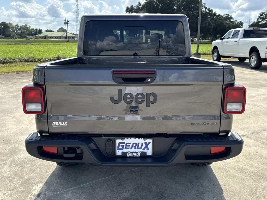 new 2025 Jeep Gladiator car, priced at $42,105