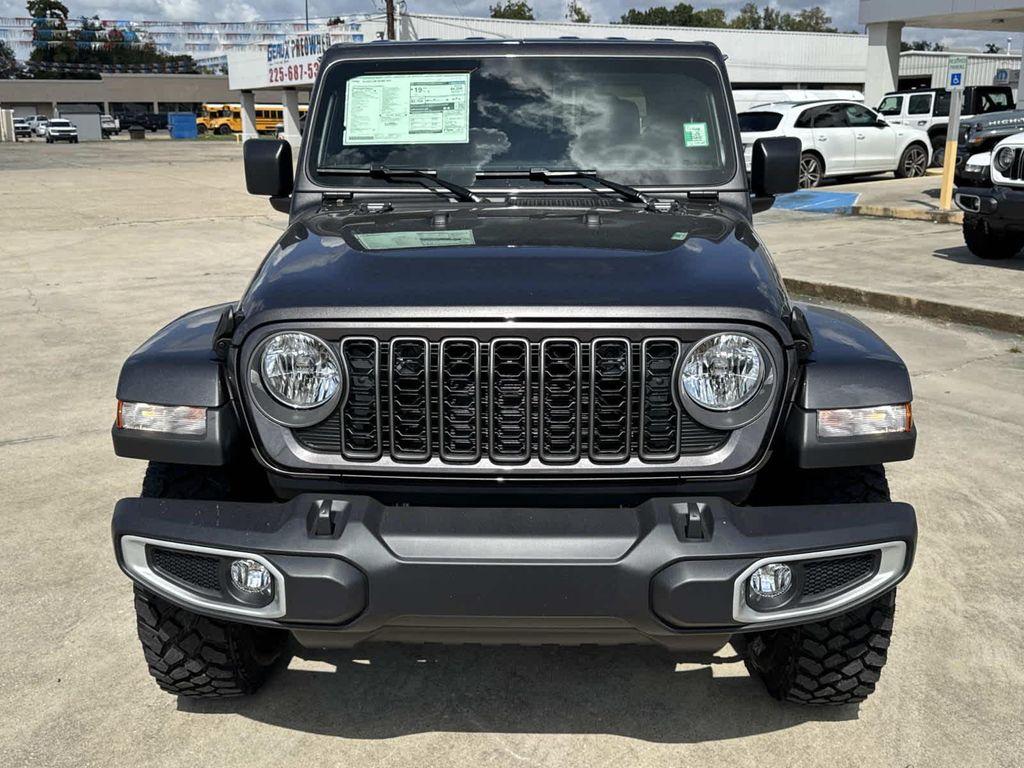 new 2025 Jeep Gladiator car, priced at $42,105