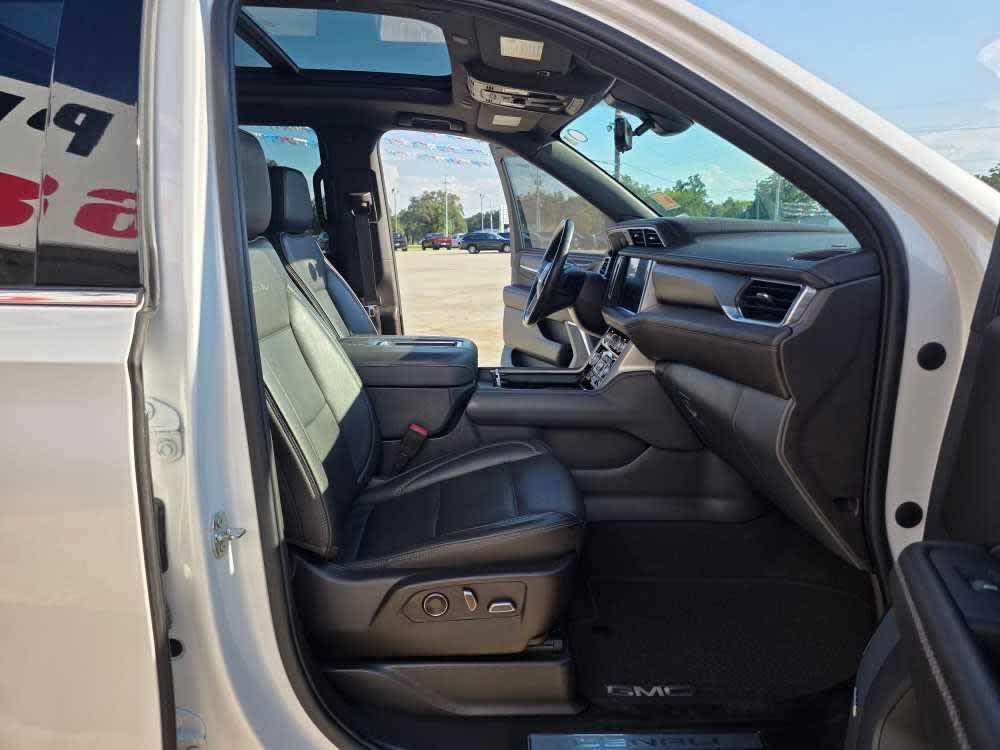 used 2021 GMC Yukon car, priced at $46,997