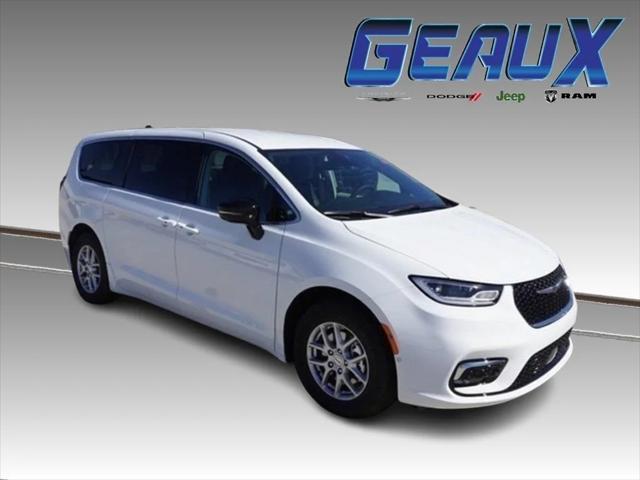 new 2024 Chrysler Pacifica car, priced at $44,350