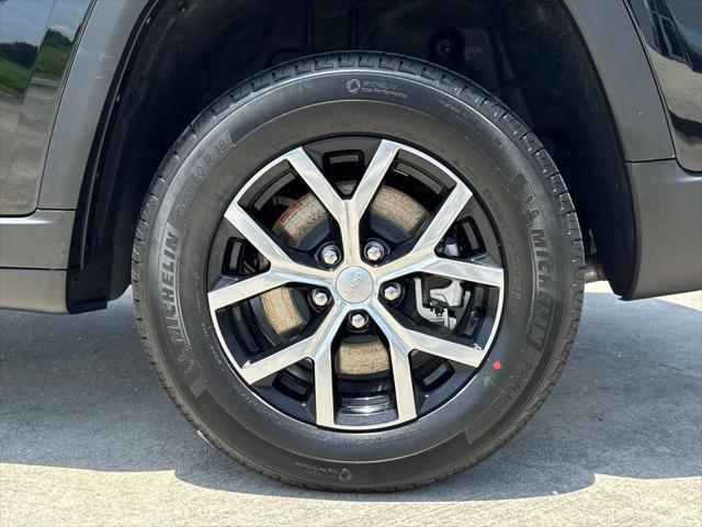 new 2025 Jeep Grand Cherokee L car, priced at $48,490