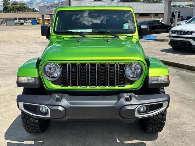 new 2025 Jeep Gladiator car, priced at $48,685