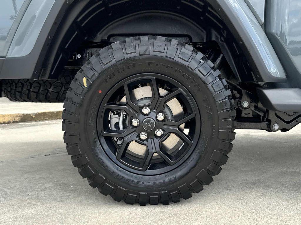 new 2025 Jeep Gladiator car, priced at $42,660