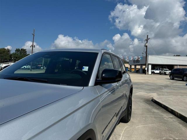 new 2024 Jeep Grand Cherokee car, priced at $47,530