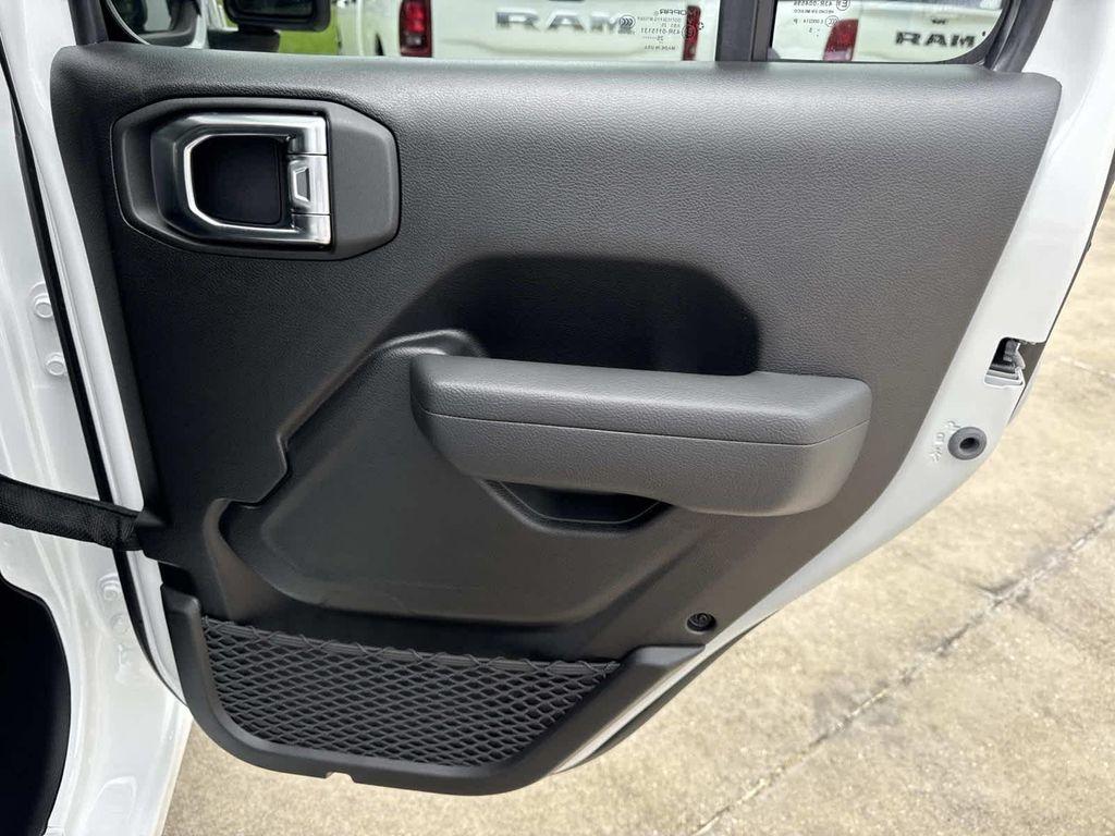 new 2025 Jeep Wrangler car, priced at $40,240