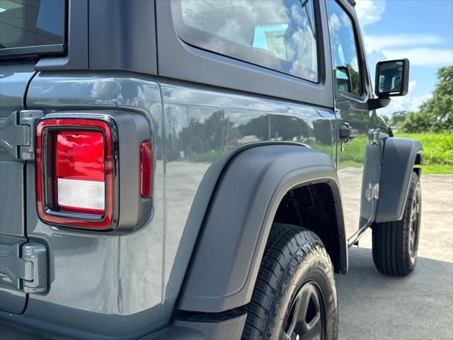 new 2025 Jeep Wrangler car