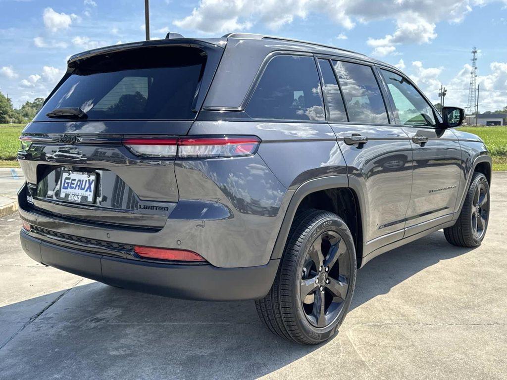 new 2025 Jeep Grand Cherokee car, priced at $42,985