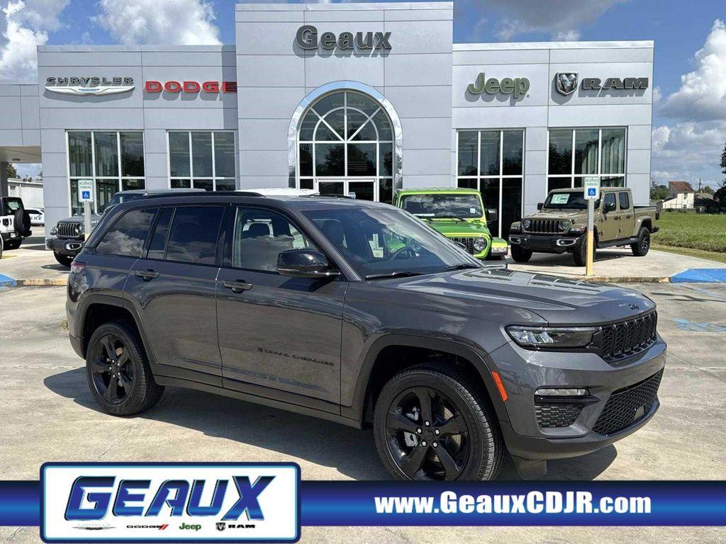 new 2025 Jeep Grand Cherokee car, priced at $42,985