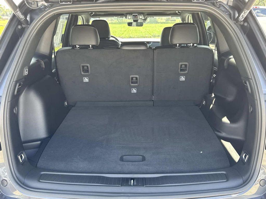 new 2025 Jeep Grand Cherokee car, priced at $42,985
