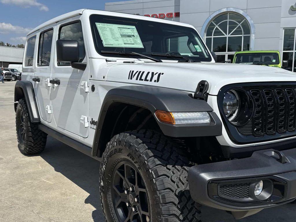new 2025 Jeep Wrangler car, priced at $45,180