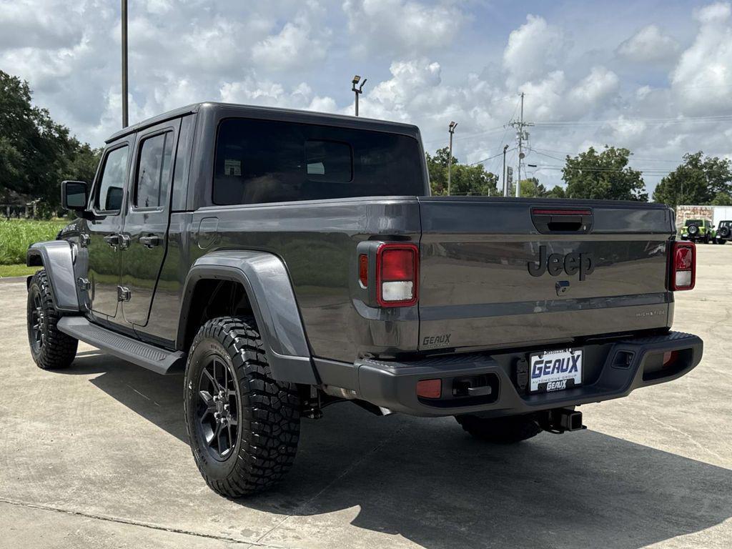 new 2025 Jeep Gladiator car, priced at $43,955
