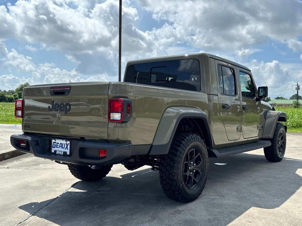 new 2025 Jeep Gladiator car, priced at $40,185