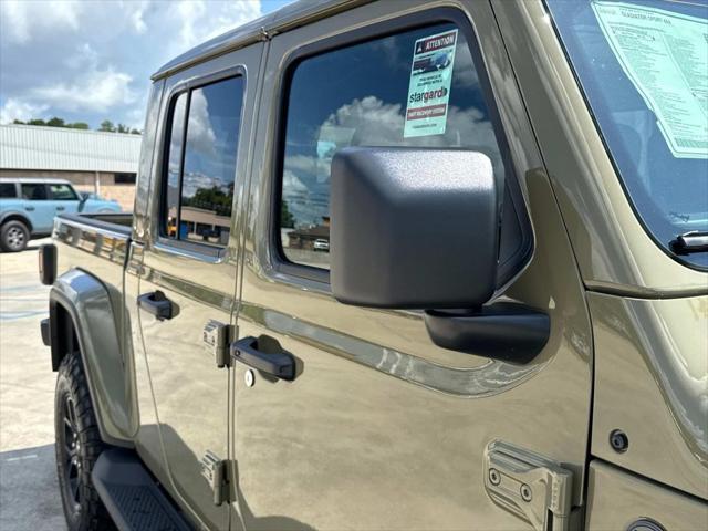 new 2025 Jeep Gladiator car, priced at $48,685
