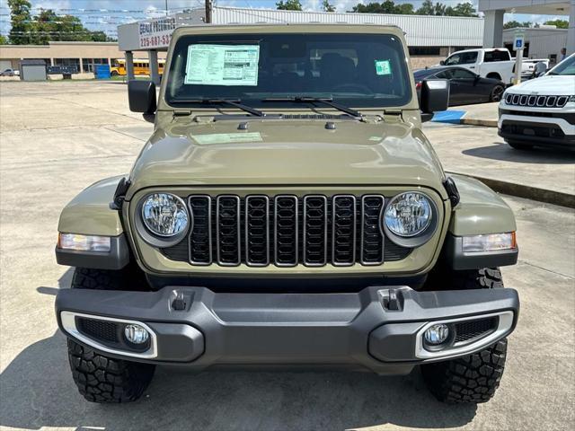 new 2025 Jeep Gladiator car, priced at $48,685