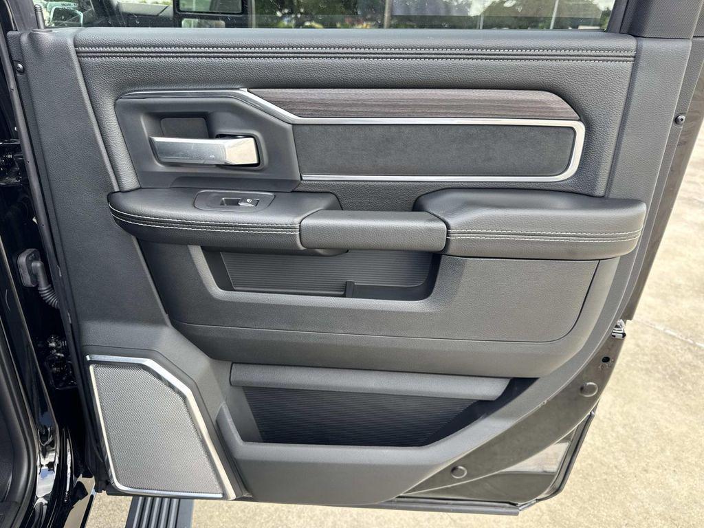 new 2025 Ram 3500 car, priced at $81,725