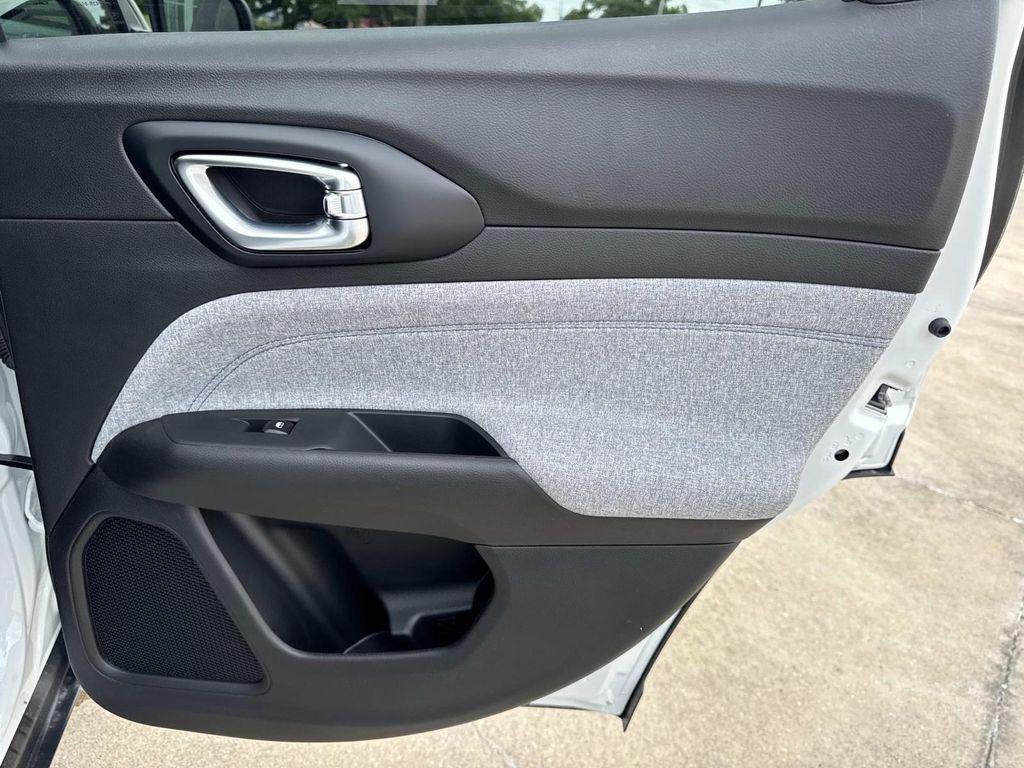 new 2025 Jeep Compass car, priced at $26,495