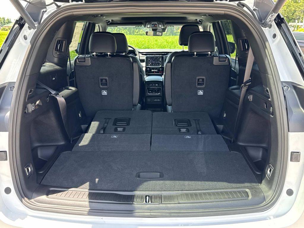 new 2025 Jeep Grand Cherokee L car, priced at $46,135