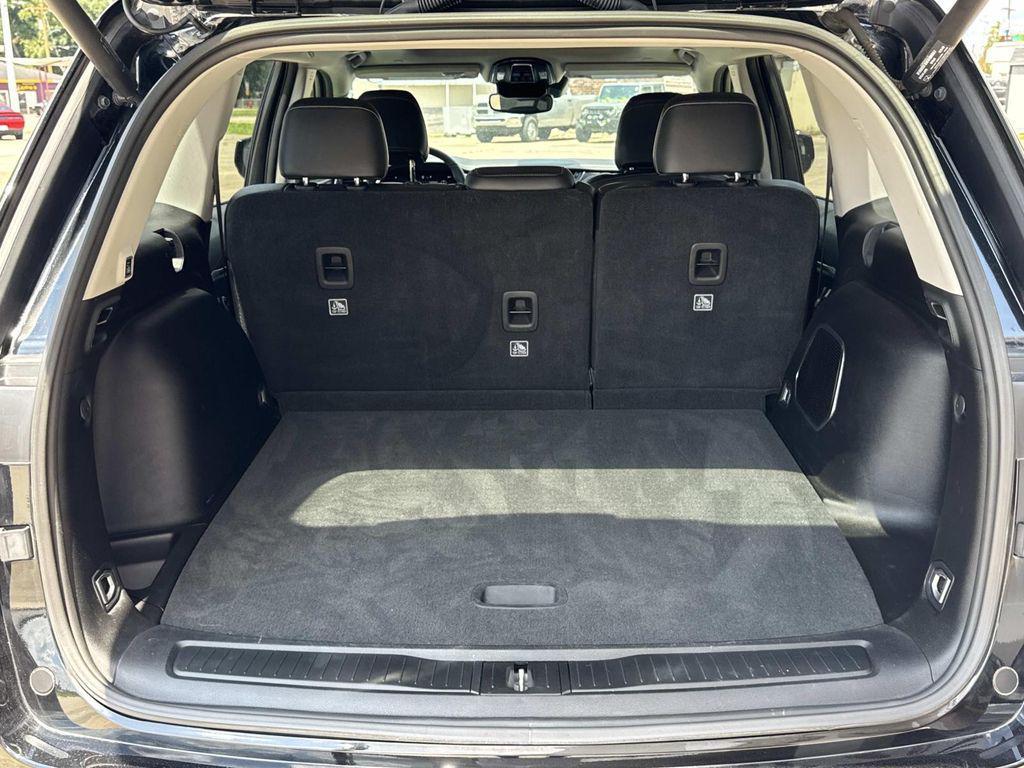 used 2023 Jeep Grand Cherokee car, priced at $28,997