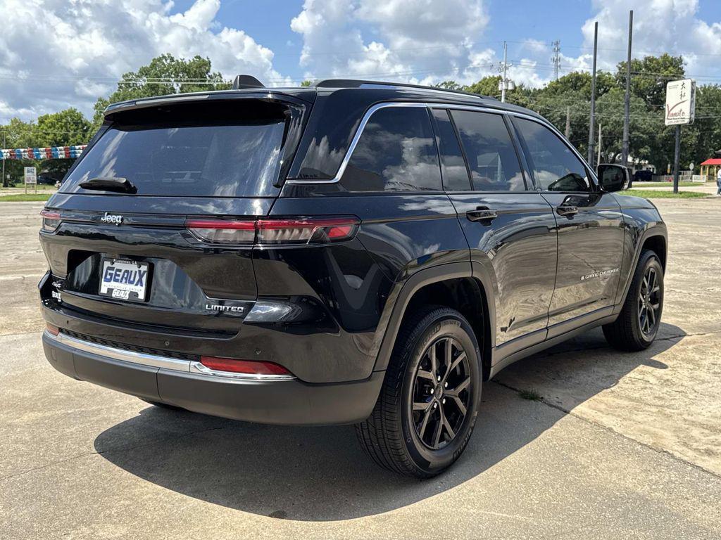 used 2023 Jeep Grand Cherokee car, priced at $28,997