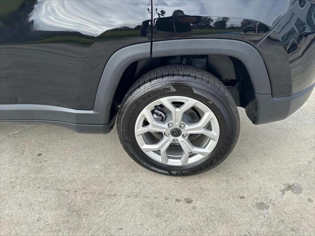 new 2025 Jeep Compass car, priced at $26,090