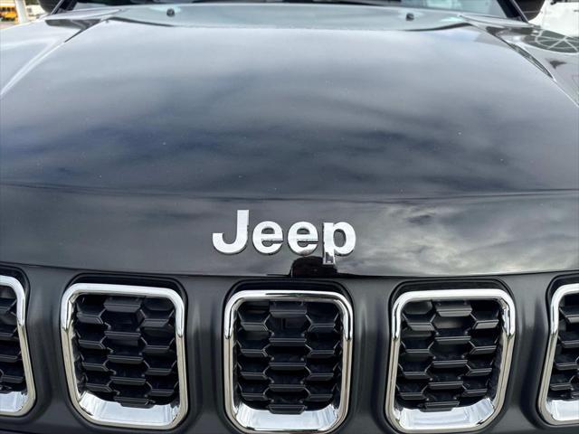 new 2025 Jeep Compass car, priced at $26,090