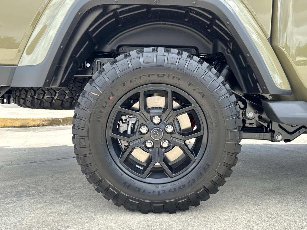 new 2025 Jeep Gladiator car, priced at $42,660