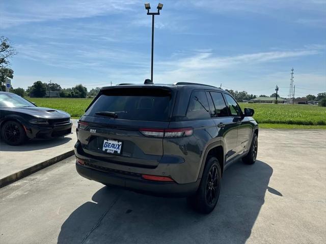 new 2024 Jeep Grand Cherokee car, priced at $45,530