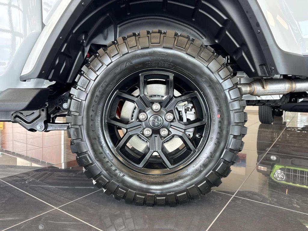 new 2025 Jeep Gladiator car, priced at $45,840