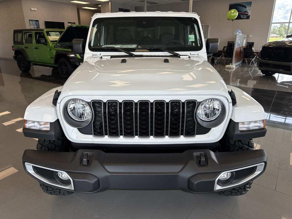 new 2025 Jeep Gladiator car, priced at $45,840