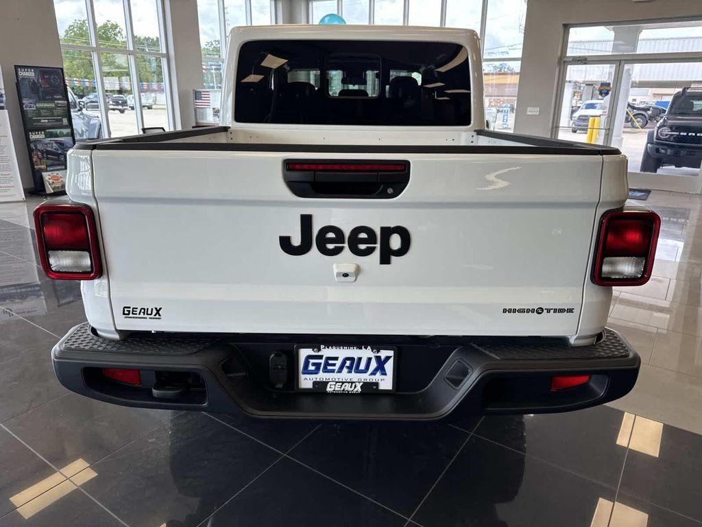 new 2025 Jeep Gladiator car, priced at $45,840