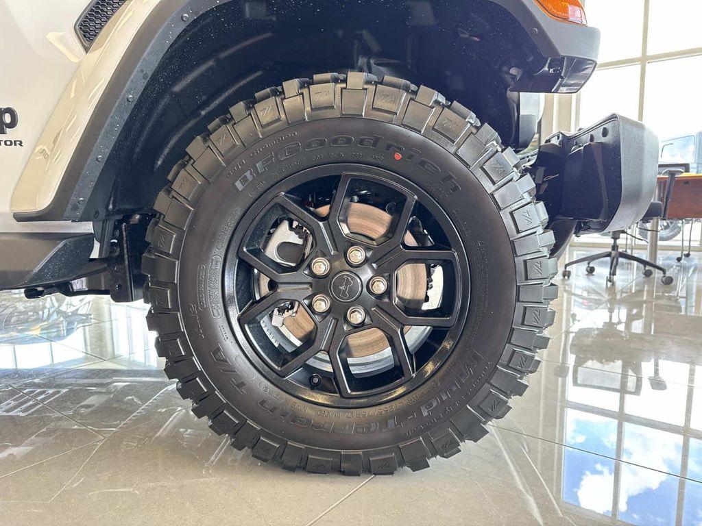 new 2025 Jeep Gladiator car, priced at $45,840