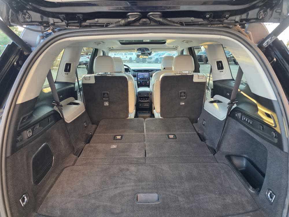 used 2021 Jeep Grand Cherokee L car, priced at $31,997