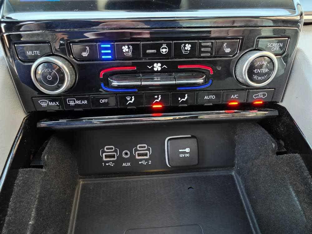 used 2021 Jeep Grand Cherokee L car, priced at $31,997