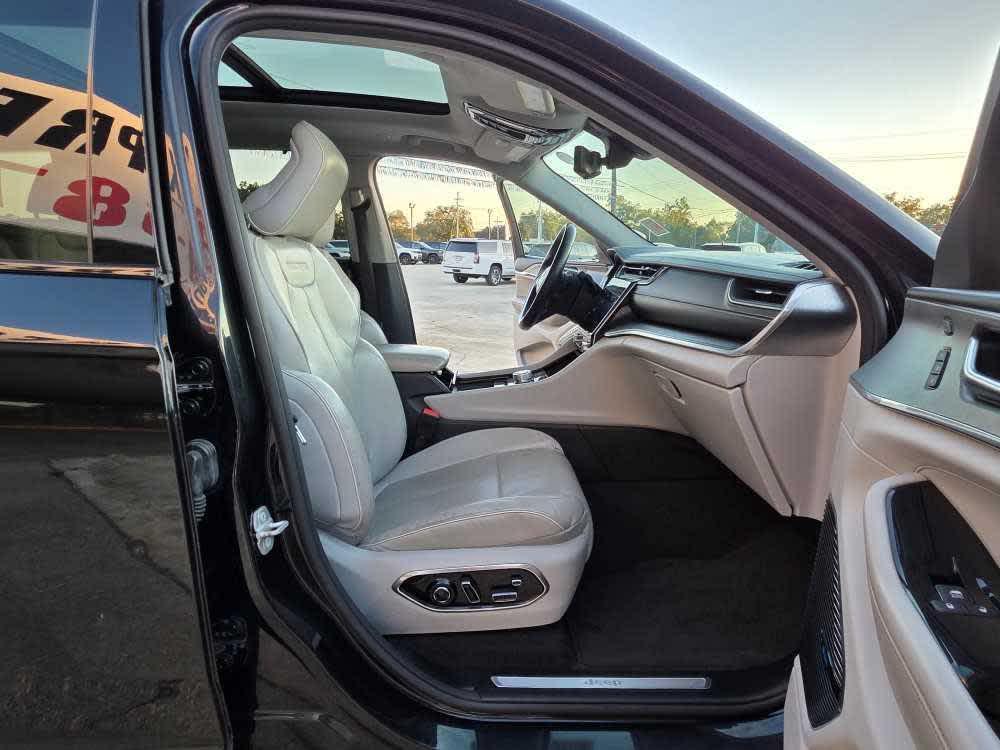 used 2021 Jeep Grand Cherokee L car, priced at $31,997