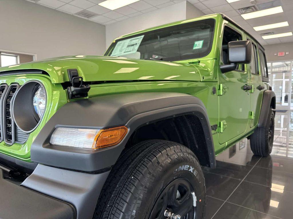 new 2025 Jeep Wrangler car, priced at $37,250