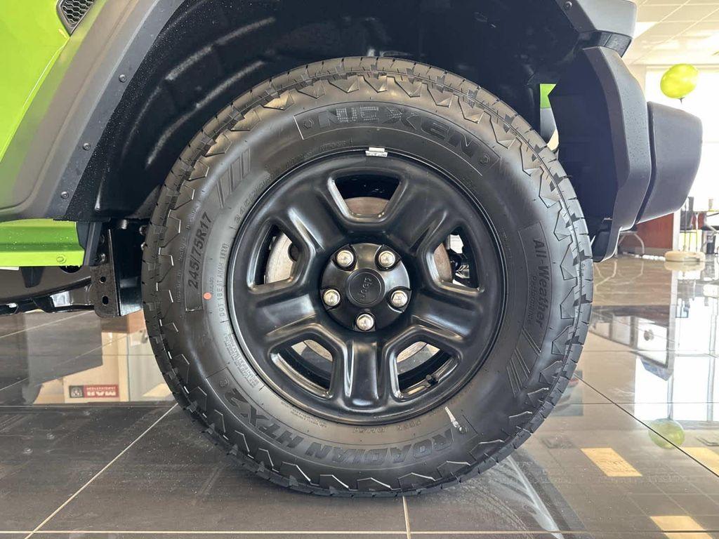 new 2025 Jeep Wrangler car, priced at $37,250