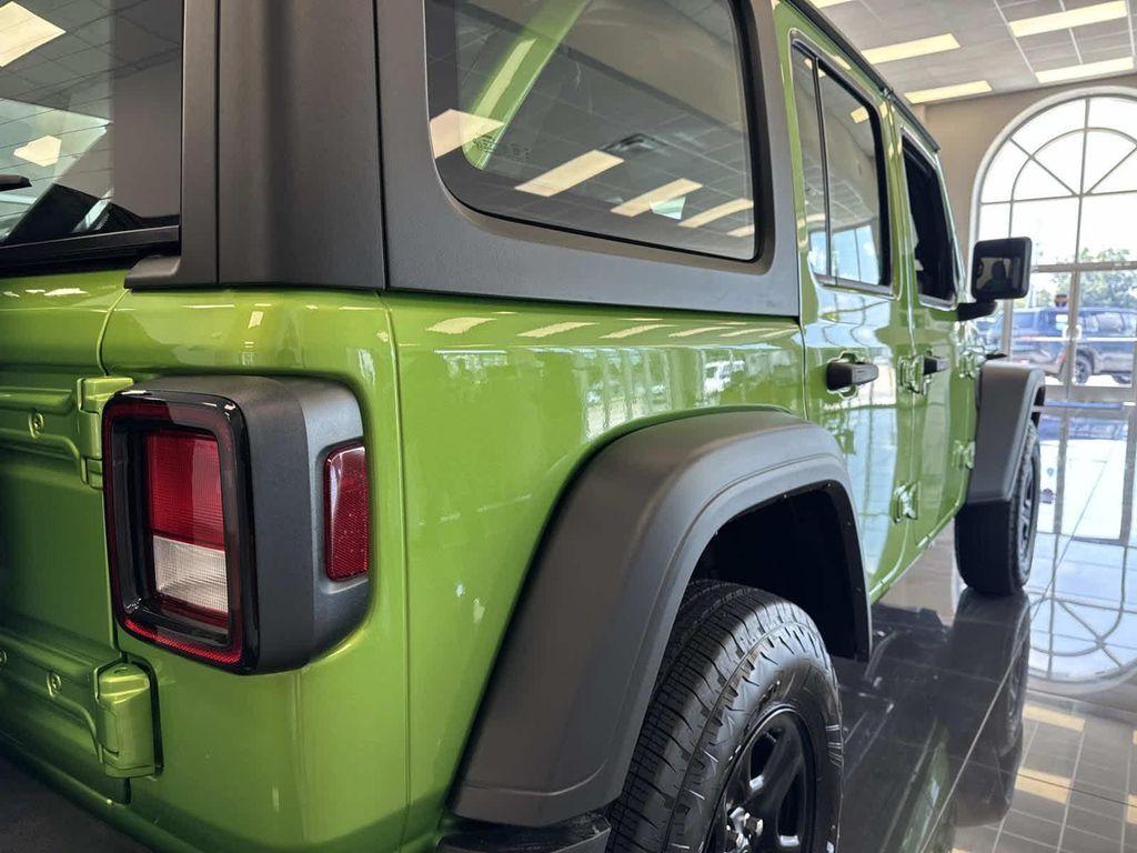 new 2025 Jeep Wrangler car, priced at $37,250