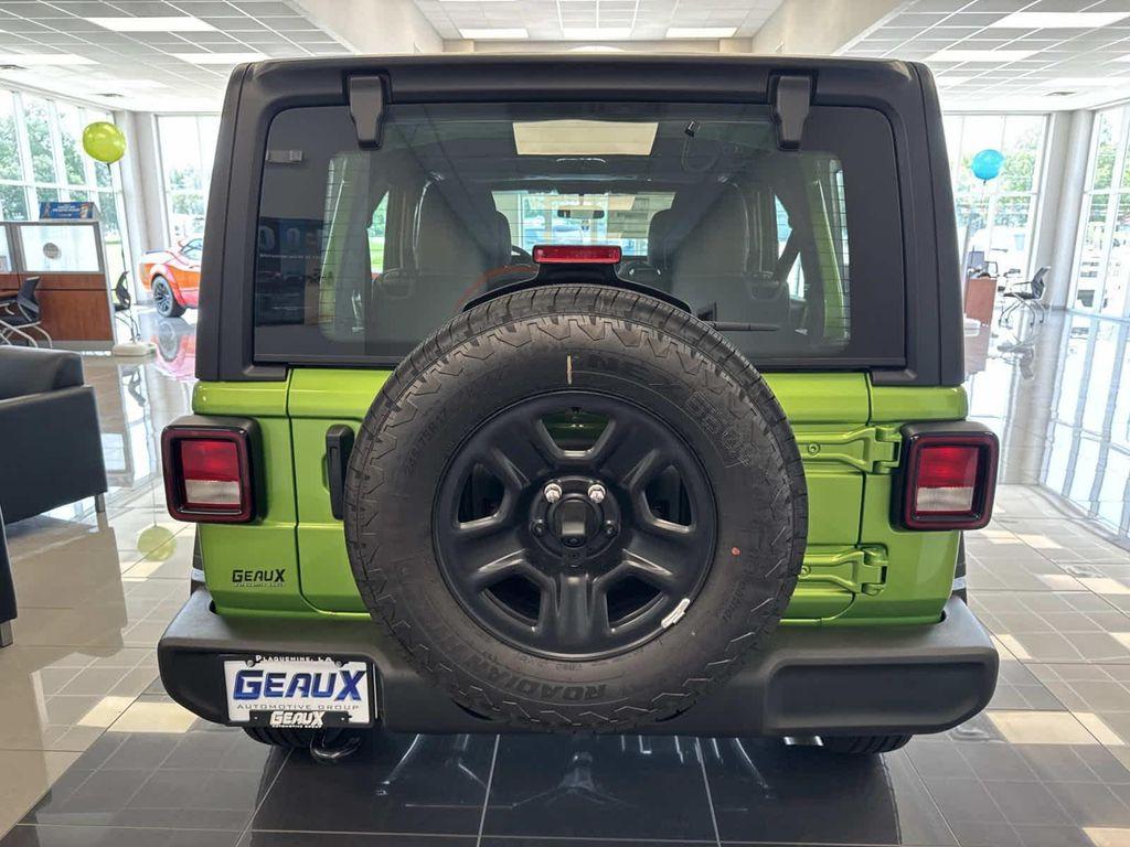 new 2025 Jeep Wrangler car, priced at $37,250