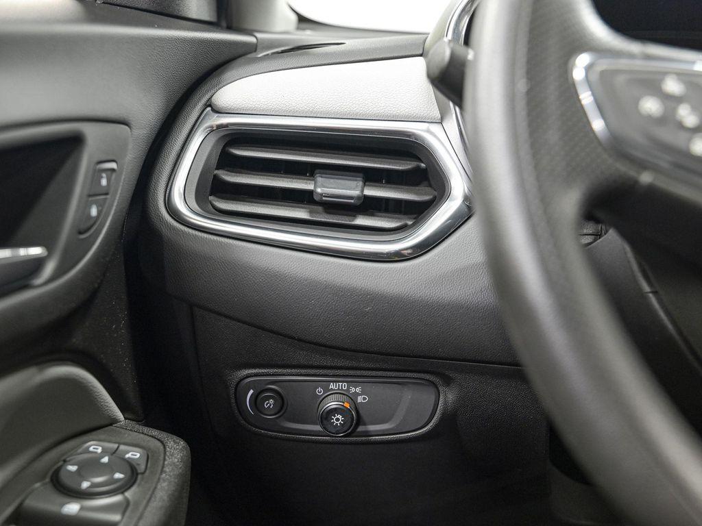 used 2020 Chevrolet Equinox car, priced at $13,240