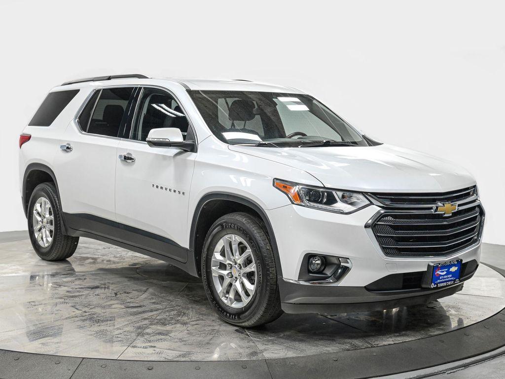 used 2021 Chevrolet Traverse car, priced at $23,990