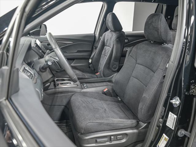 used 2022 Honda Pilot car, priced at $29,890
